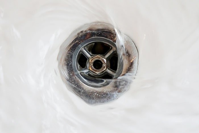 How to clean shower drain with drain snake, baking soda and vinegar 