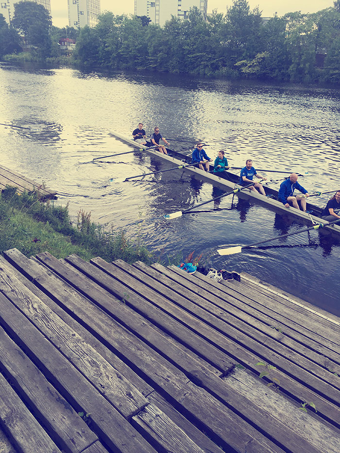 Wholesale Domestic train for their speed race down the clyde